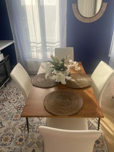 Appartements L'AMAZONIE - Lovely apartment near to the train station and Orly Airport : photos des chambres
