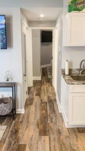 Cozy Modern Apt in the Heart of Fells Point!