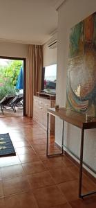 Lovley one bed room with garden and swimming pool