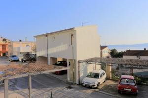 Apartments by the sea Podgora, Makarska - 16630