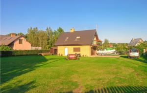 Awesome Apartment In Nowe Warpno