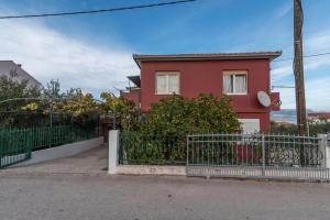 Apartments with parking space Slatine, Ciovo - 16731