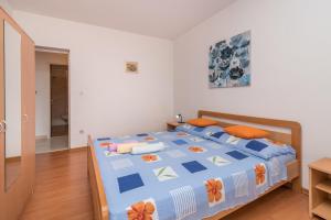Apartments with parking space Slatine, Ciovo - 16731