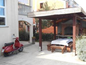 Apartments with a parking space Srima - Vodice, Vodice - 16588 