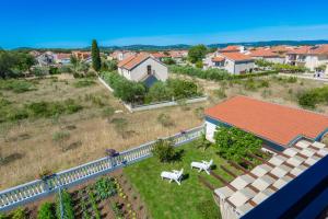 Rooms with a parking space Biograd na Moru, Biograd - 16801
