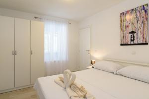 Apartments by the sea Arbanija, Ciovo - 16762