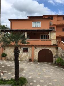 Apartments and rooms by the sea Supetarska Draga - Donja, Rab - 16721