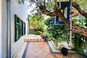 Apartments with a parking space Trpanj, Peljesac - 16825