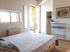 Apartments by the sea Petrcane, Zadar - 16828