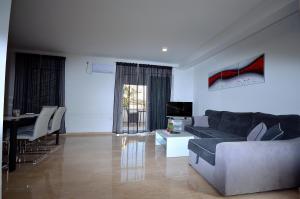 Apartment Tribunj 16884b