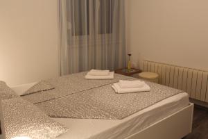 Apartments with parking space Fazana - 16808