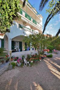 Apartments by the sea Podstrana, Split - 16829