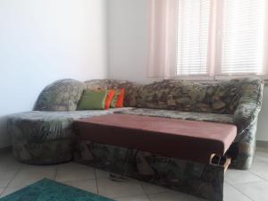 Apartments with a parking space Povljana, Pag - 17011