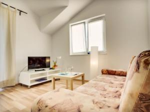 Apartments with parking space Brodarica, Sibenik - 16978