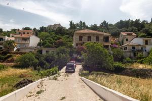 Apartments by the sea Povlja, Brac - 16792