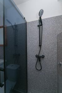 Apartments by the sea Brela, Makarska - 16950