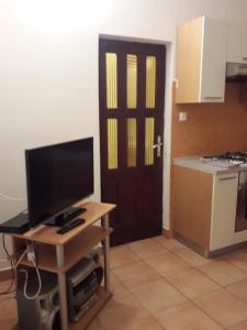 Apartments with a parking space Sibenik - 16582