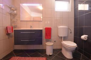 Apartments by the sea Tkon, Pasman - 16589