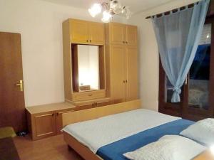 Apartments for families with children Banjol, Rab - 16645