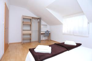 Apartments with parking space Slunj, Plitvice - 16905