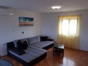 Family friendly apartments with a swimming pool Risika, Krk - 16841