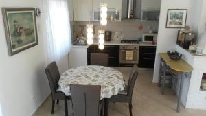 Holiday house with a parking space Supetar, Brac - 16615