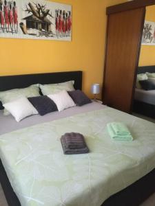 Family friendly apartments with a swimming pool Okrug Gornji, Ciovo - 16608