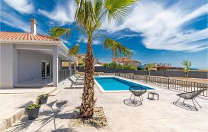 Amazing Home In Trogir With Outdoor Swimming Pool, Wifi And 3 Bedrooms