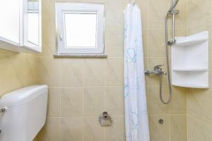 Apartments by the sea Vir - 18523