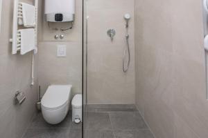 Family-friendly apartments with swimming pool Vir - 18522