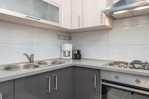 Apartments by the sea Vir - Lozice, Vir - 18576