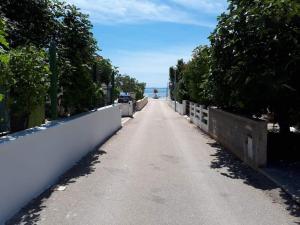 Apartments by the sea Vir - 18586
