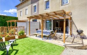 Maisons de vacances Amazing home in Baraqueville with WiFi and 3 Bedrooms : photos des chambres