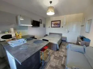 appartement cosy Hôtel Continental - 孔特雷克塞维尔