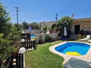 VILLA MICHAELA - Áyioi Pándes