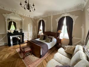 B&B / Chambres d'hotes Manoir Sainte Cecile Art Nouveau : photos des chambres