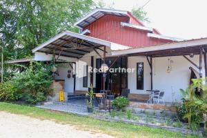Sahabat Pantai Guest House Mitra RedDoorz