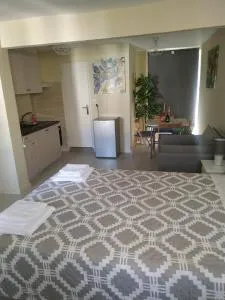 Gerry's Place - Saroko