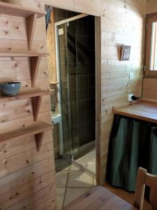 Chalets Gite et cabane ecologiques 1000 Pailles : photos des chambres