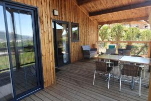 Chalets de Serre Poncon : photos des chambres