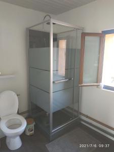 Appartements appartement Le Boulou centre ville pour 2 adultes-2 enfants- check in 17h-22h location curistes et vacanciers Juillet-aout reservation d'une semaine minimum-Reserva de julho a agosto de no minimo uma semana : photos des chambres