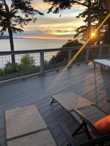 Waterfront, Sunsets and Mountains