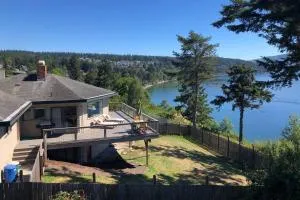 Waterfront, Sunsets and Mountains - Sequim