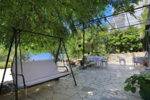 Apartments by the sea Lokva Rogoznica, Omis - 18638