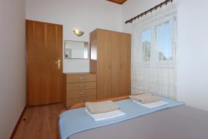 Apartments by the sea Supetarska Draga - Gonar, Rab - 18650