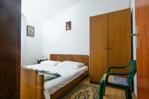 Apartments by the sea Arbanija, Ciovo - 18624