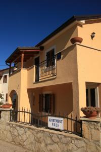 Apartments with a parking space Punta kriza, Cres - 18644 