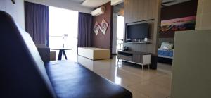 Dwharf Seaview Executive Suit PortDickson