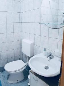 Apartments with a parking space Klek, Neretva Delta - Usce Neretve - 18708