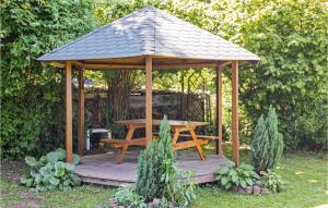 Awesome home in Nowe Warpno with 3 Bedrooms and WiFi